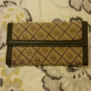 Dooney & Bourke Wallet